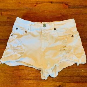 Aeropostale White Distressed Denim vintage high rise short Shorts
